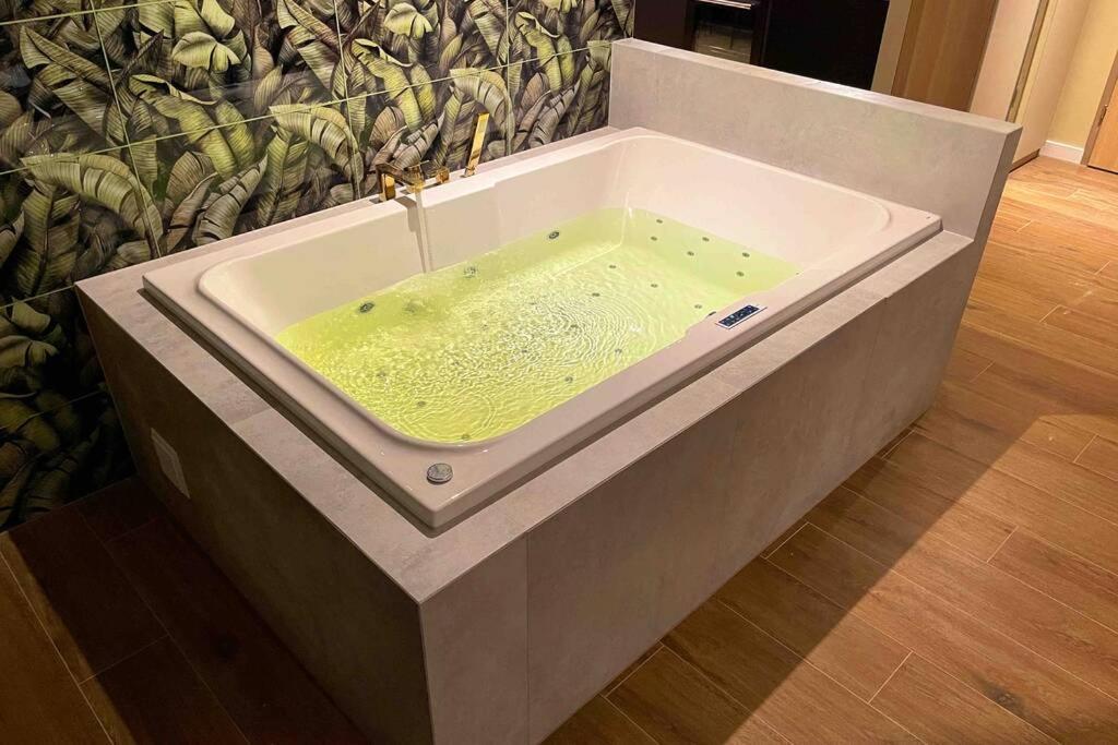 Hawaii Beach Lounge, Loft Z Jacuzzi I Tarasem - Sloneczne Tarasy W Porta Mare, دجيفنوفيك المظهر الخارجي الصورة